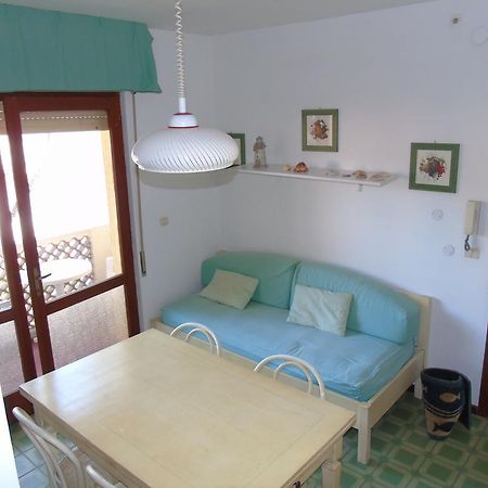 Condominio Ginestra Lignano Sabbiadoro Szoba fotó