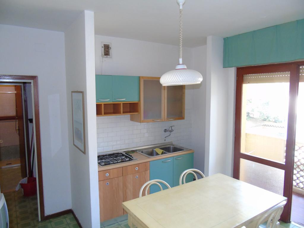 Condominio Ginestra Lignano Sabbiadoro Szoba fotó